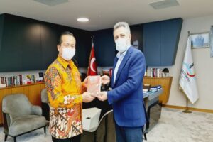 Endonezya Cumhuriyeti Türkiye Büyükelçisi Lalu Muhamad Igbal, Bayraklı Belediye Başkanı