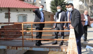 Başkan Sandal, selin yaralarını sarıyor: Nafiz Gürman’da su baskınları önlenecek