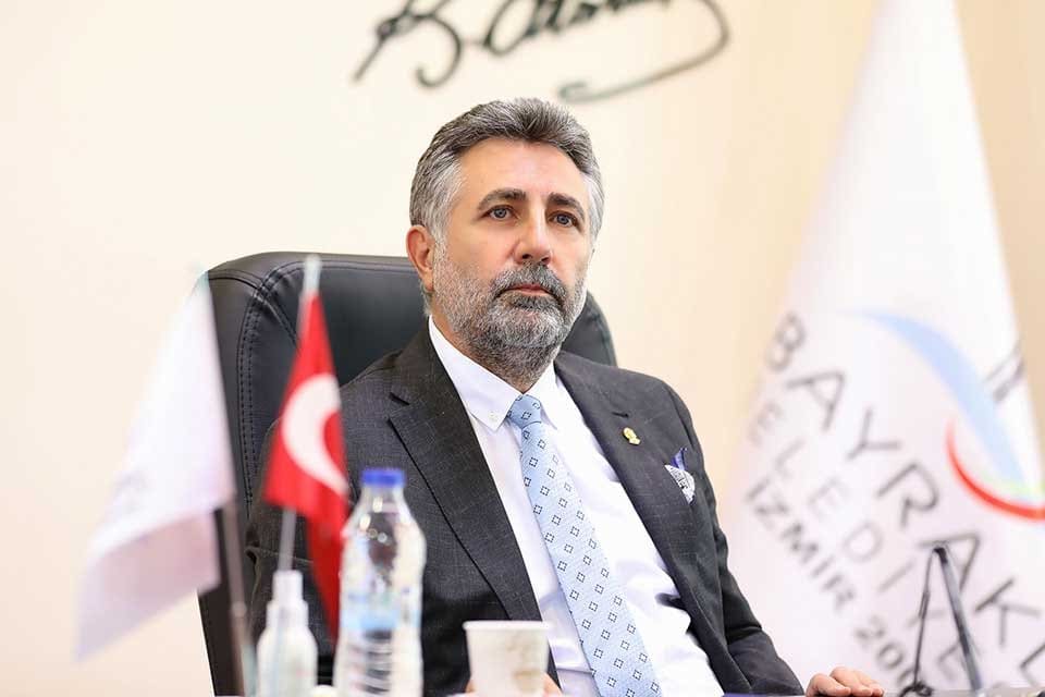 Bayraklı Belediye Başkanı Serdar Sandal, 30 Ekim depremi sonrasında izlenecek