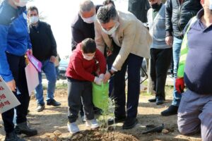 Bayraklı&rsquo;nın daha yaşanabilir hale gelmesi ve gelecek nesillere daha yeşil