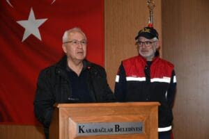 Karabağlar Belediyesi'nin T&uuml;rkiye Radyo Amat&ouml;rleri Cemiyeti (TRAC) İzmir Şubesi'yle imzaladığı