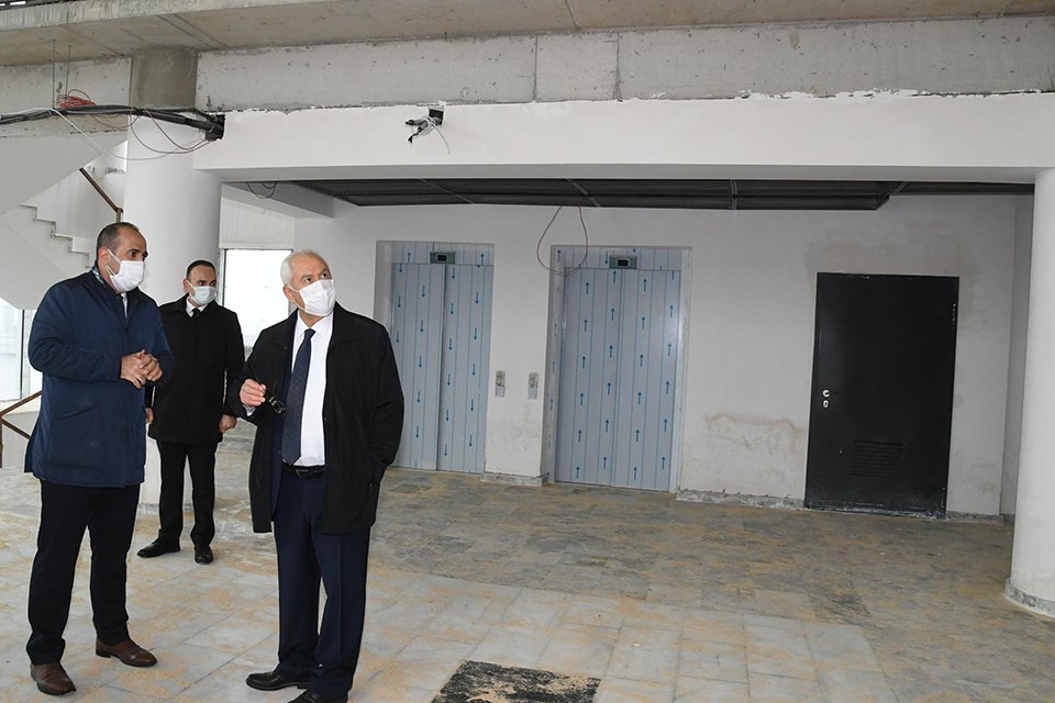 Karabağlar Belediyesi’nin İzmir Büyükşehir Belediyesi işbirliğiyle yaşama geçirdiği Tahsin Yazıcı