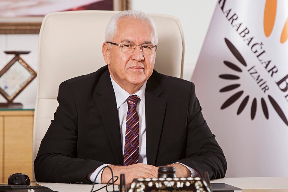 Karabağlar Belediye Başkanı Muhittin Selvitopu, yasal hakkını kullanarak imar planlarına