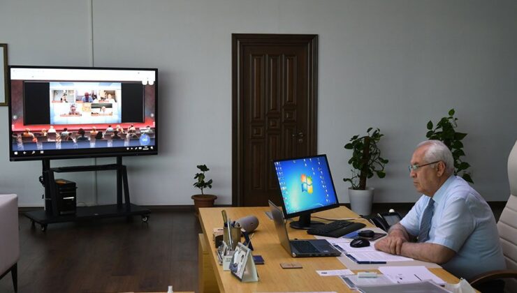 Başkan Selvitopu Karabağlar’daki çalışmaları dijital kurultayda anlattı