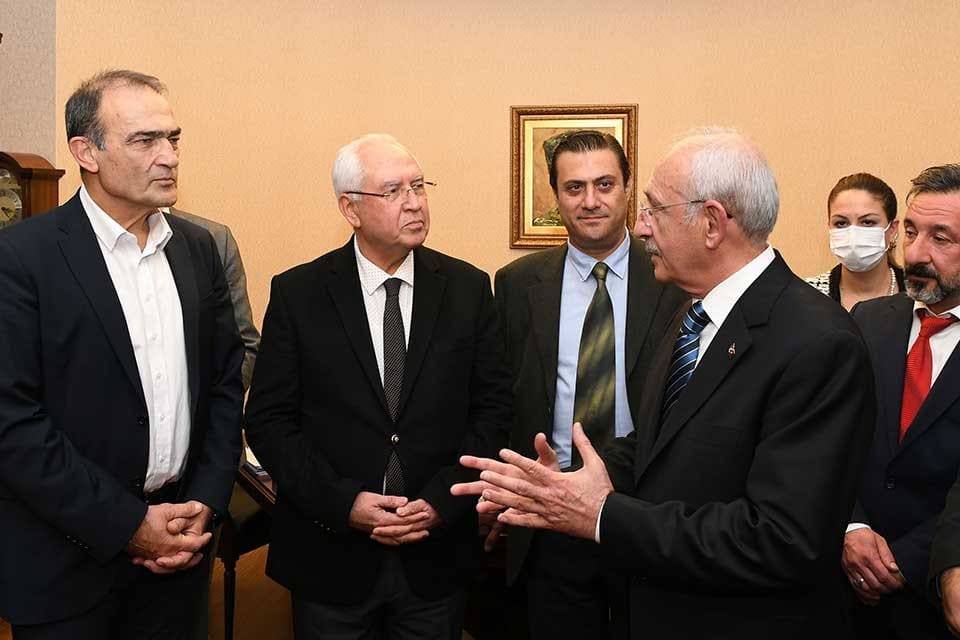 CHP Genel Başkanı ge&ccedil;en ay Karabağlar Belediyesi'nin vizyon projelerini hizmete