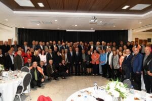 Karabağlar Belediye Başkanı Muhittin Selvitopu, Karabağlar&rsquo;daki sivil toplum kuruluşu başkanları