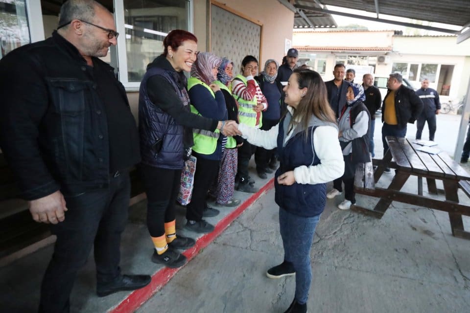 Belediye emek&ccedil;ilerinin bayramını kutlayan Başkan Ceritoğlu Sengel; &ldquo;Ne emekleriniz k&uuml;&ccedil;&uuml;msenebilir