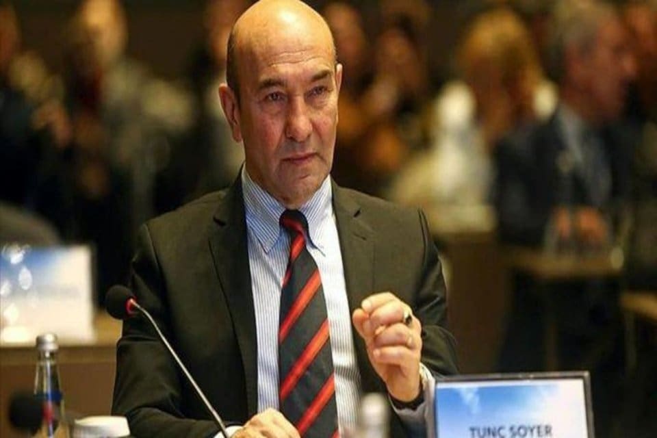 İzmir B&uuml;y&uuml;kşehir Belediye Başkanı Tun&ccedil; Soyer, Ak Parti İl Başkanı