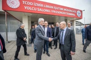 İzmir B&uuml;y&uuml;kşehir Belediye Başkanı Tun&ccedil; Soyer&rsquo;in kentin turizm potansiyelini geliştirme