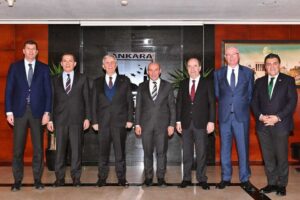 Başkan Soyer,&nbsp;Ankara'da SODEMSEN Genel Merkezinde &ouml;nemli bir zirveye katıldı.&nbsp;Başkan Soyer,