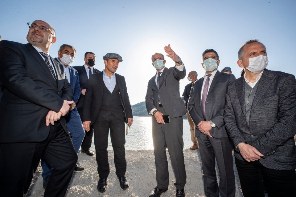 İzmir B&uuml;y&uuml;kşehir Belediye Başkanı Tun&ccedil; Soyer, 2 Şubat'ta kente d&uuml;şen