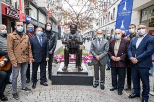 İzmir Büyükşehir Belediye Başkanı Tunç Soyer 1997’de hayatını kaybeden tarihi