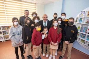 İzmir B&uuml;y&uuml;kşehir Belediye Başkanı Tun&ccedil; Soyer, 58&rsquo;inci K&uuml;t&uuml;phaneler Haftası&rsquo;nda, hayırsever