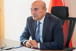 İzmir B&uuml;y&uuml;kşehir Belediyesi yıkımı tamamlanan Buca Cezaevi'nin rekreasyon ve otopark