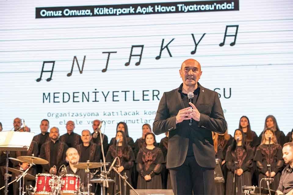 İzmir B&uuml;y&uuml;kşehir Belediyesi&rsquo;nin depremzedeler i&ccedil;in başlattığı &ldquo;Bir Kira Bir Yuva&rdquo;