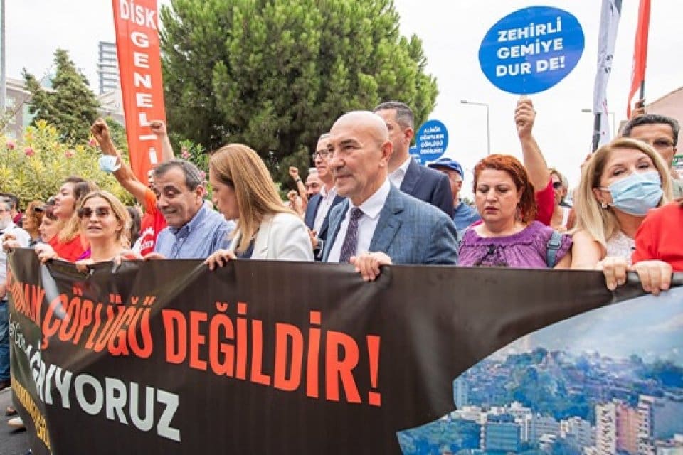 İzmir B&uuml;y&uuml;kşehir Belediye Başkanı Tun&ccedil; Soyer, 20 g&uuml;n sonra s&ouml;k&uuml;m