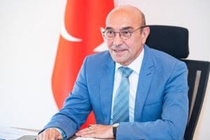 Avrupa İmar ve Kalkınma Bankası'nın d&uuml;zenlediği "Yeşil Şehirler Konferansı"nda konuşan