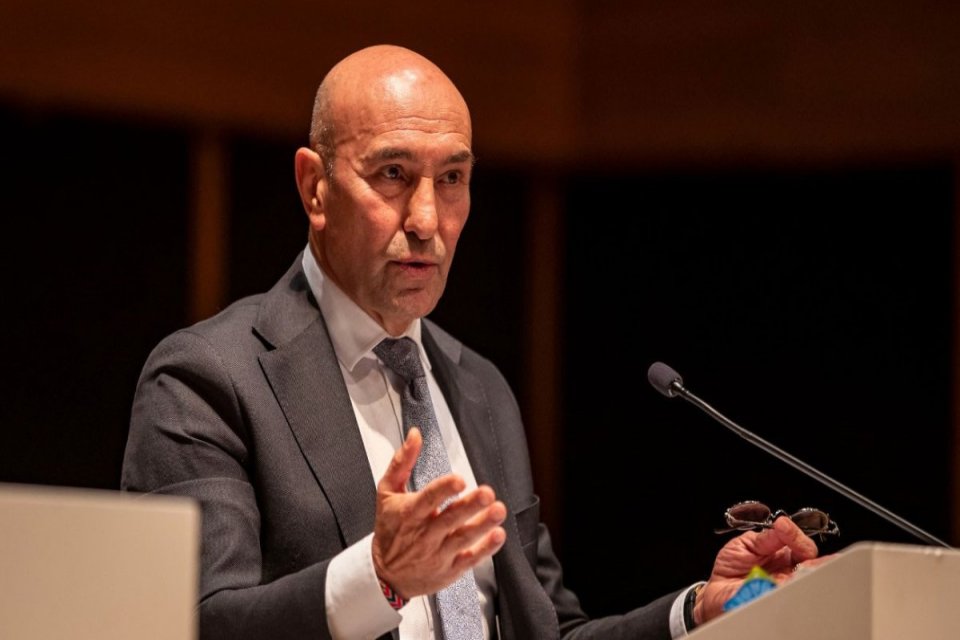 B&uuml;y&uuml;kşehir Belediye Başkanı bakanlığın planına tepki verdiği a&ccedil;ıklamasında, "Buca Cezaevi