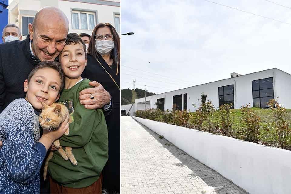 İzmir B&uuml;y&uuml;kşehir Belediye Başkanı Tun&ccedil; Soyer 4 Nisan Sokak Hayvanları