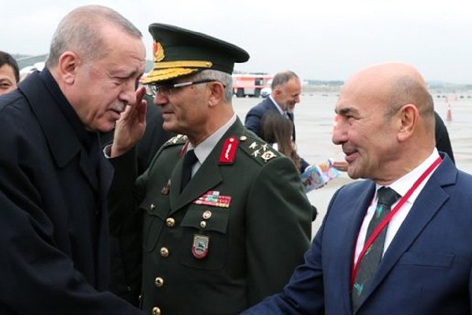 İzmir Büyükşehir Belediye Başkanı Tunç Soyer, 30 Ekim'de meydana gelen