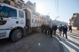 İzmir B&uuml;y&uuml;kşehir Belediye Başkanı Tun&ccedil; Soyer G&uuml;r&ccedil;eşme'de yapımı s&uuml;ren &Ccedil;ocuk