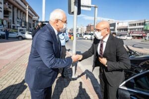 İzmir B&uuml;y&uuml;kşehir Belediye Başkanı Tun&ccedil; Soyer, B&uuml;y&uuml;kşehir Belediyesi Genel Sekreteri