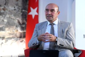 Gazeteci Yazar Saygı Öztürk’ün KRT Televizyonu’nda sunduğu programa katılan İzmir