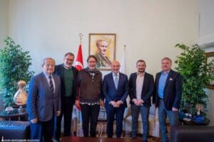 İzmir'in tarihi iki kul&uuml;b&uuml; G&ouml;ztepe ile Altay arasında oynanan derbi