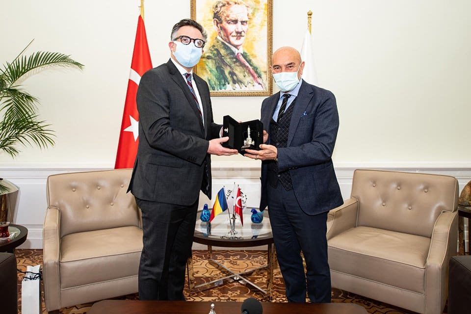 Romanya&rsquo;nın Ankara B&uuml;y&uuml;kel&ccedil;isi Ştefan Alexandru Tinca İzmir B&uuml;y&uuml;kşehir Belediye Başkanı