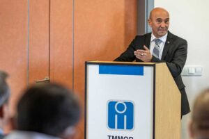 İzmir Büyükşehir Belediye Başkanı Tunç Soyer, SODEV’in düzenlediği Yerel Yönetimler