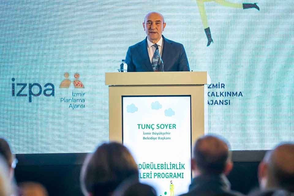 İzmir B&uuml;y&uuml;kşehir Belediyesi&rsquo;nin &ouml;nc&uuml;l&uuml;ğ&uuml;nde hazırlanan İzmir S&uuml;rd&uuml;r&uuml;lebilirlik El&ccedil;ileri Eğitim Programı&rsquo;nın