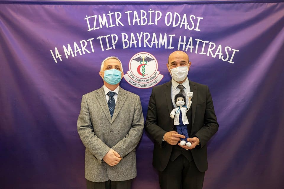 İzmir B&uuml;y&uuml;kşehir Belediye Başkanı Tun&ccedil; Soyer, İzmir Tabip Odası&rsquo;nı ziyaret