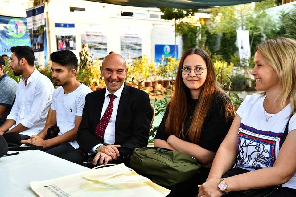 İzmir B&uuml;y&uuml;kşehir Belediyesi, Başkan Tun&ccedil; Soyer&rsquo;in eğitimde fırsat eşitliği ilkesi