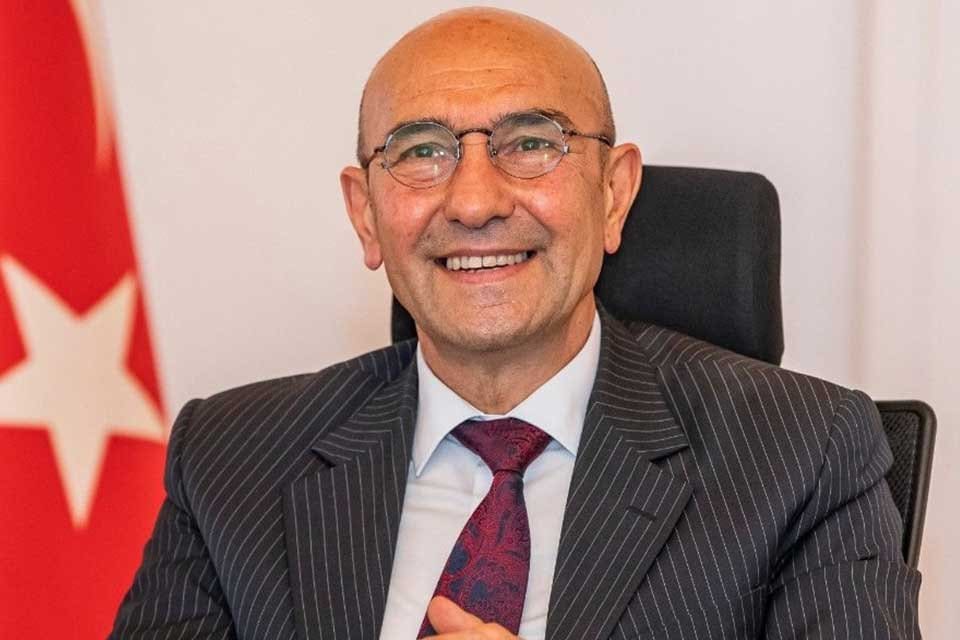 İzmir B&uuml;y&uuml;kşehir Belediye Başkanı Tun&ccedil; Soyer ihtiya&ccedil; sahibi 5 bin