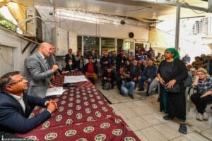 İzmir B&uuml;y&uuml;kşehir Belediye Başkanı Tun&ccedil; Soyer kentsel d&ouml;n&uuml;ş&uuml;m &ccedil;alışmalarının s&uuml;rd&uuml;ğ&uuml;