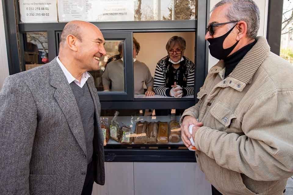 İzmir B&uuml;y&uuml;kşehir Belediye Başkanı Tun&ccedil; Soyer, B&uuml;y&uuml;kşehir Belediyesi&rsquo;nin &Ccedil;iğli&rsquo;deki Halk