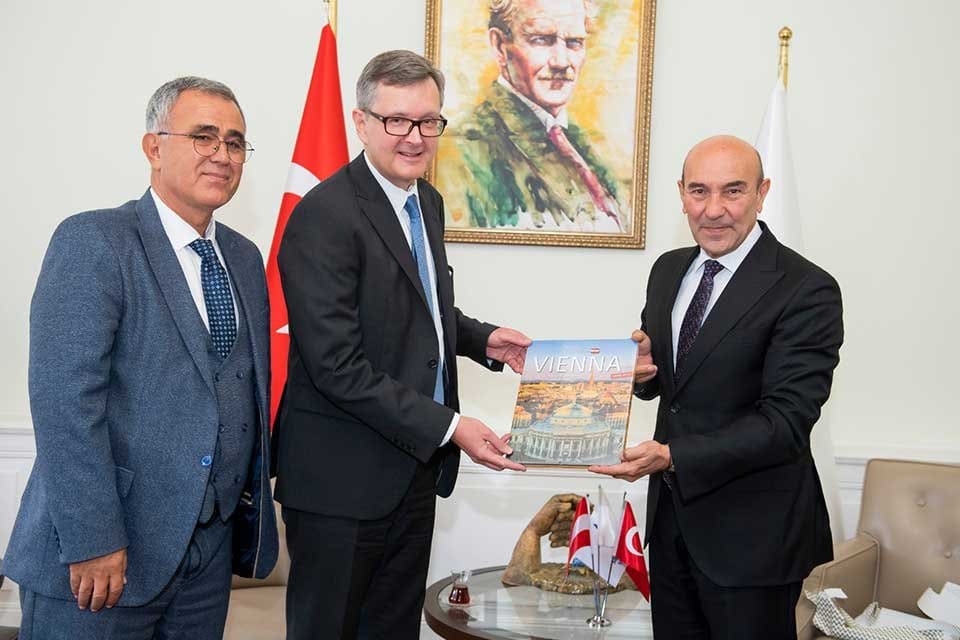 İzmir B&uuml;y&uuml;kşehir Belediye Başkanı Tun&ccedil; Soyer, Avusturya&rsquo;nın Ankara B&uuml;y&uuml;kel&ccedil;isi Dr.