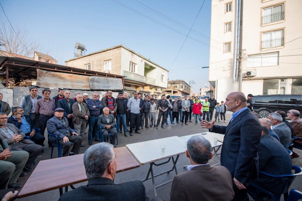 İzmir B&uuml;y&uuml;kşehir Belediye Başkanı Tun&ccedil; Soyer, Osmaniye&rsquo;de k&ouml;y ziyaretlerinin ardından