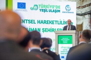 Uluslararası Kentsel Hareketlilik ve Liman Şehirleri &Ccedil;alıştayı İzmir&rsquo;de yapıldı. İzmir