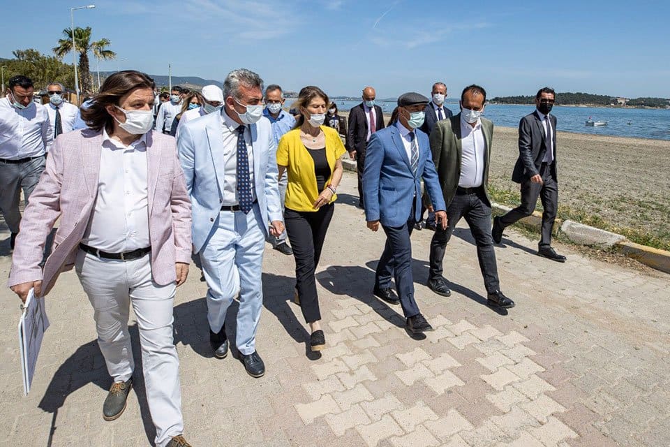 İzmir B&uuml;y&uuml;kşehir Belediye Başkanı Tun&ccedil; Soyer'in yarımada turu Urla'dan başladı.