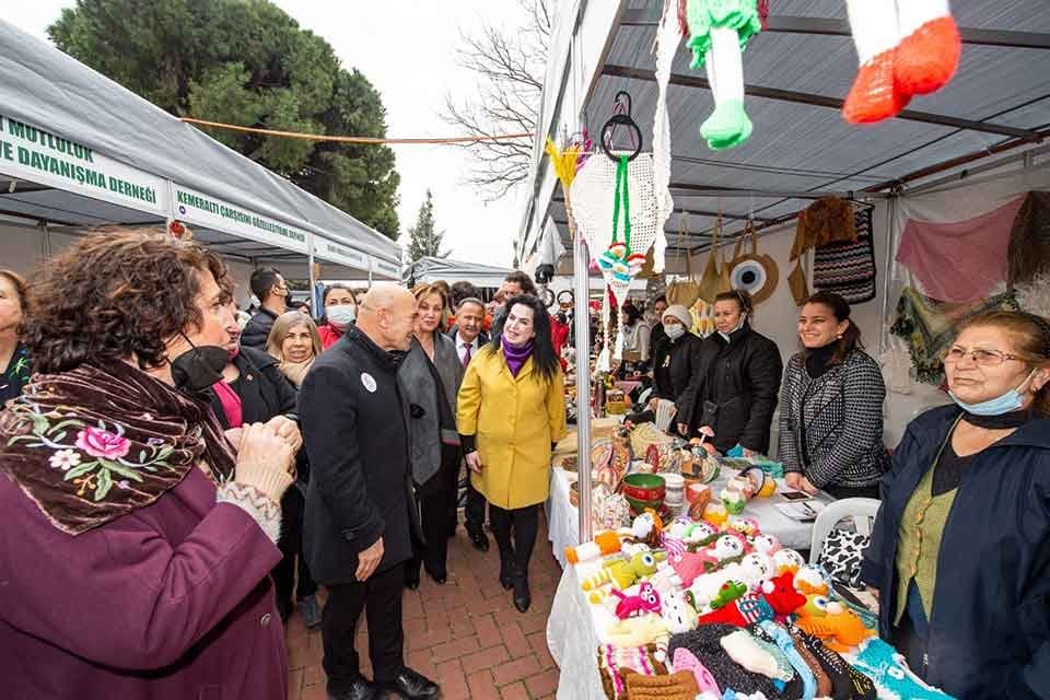 İzmir B&uuml;y&uuml;kşehir Belediyesi Başkanı Tun&ccedil; Soyer, b&uuml;y&uuml;kşehir belediyesinin 8 Mart