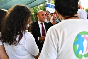 Üniversiteli gençlerin barınma sorununun çözümü için harekete geçen İzmir Büyükşehir