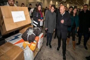 İzmir B&uuml;y&uuml;kşehir Belediye Başkanı Tun&ccedil; Soyer, Kahramanmaraş merkezli iki deprem
