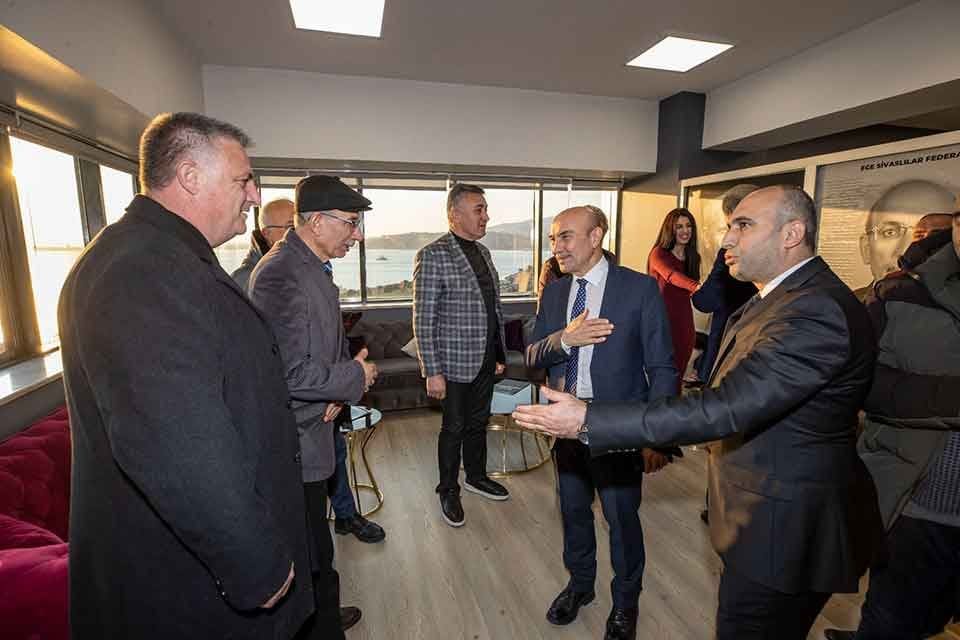 İzmir B&uuml;y&uuml;kşehir Belediye Başkanı Tun&ccedil; Soyer, Ege B&ouml;lgesi Sivas Dernekleri