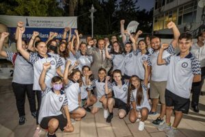 İzmir Büyükşehir Belediye Başkanı Tunç Soyer, belediyenin spor kulübü bünyesinde