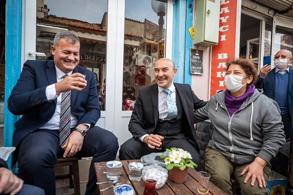İzmir'in Tire il&ccedil;esindeki programı kapsamında Tire'de CHP ve İYİ Parti