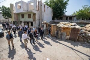 İzmir B&uuml;y&uuml;kşehir Belediye Başkanı Tun&ccedil; Soyer, Uzundere Kentsel D&ouml;n&uuml;ş&uuml;m Alanı&rsquo;nda