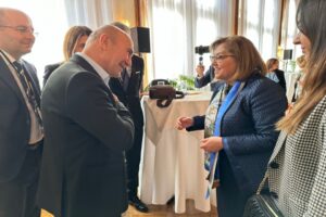 İzmir B&uuml;y&uuml;kşehir Başkanı Tun&ccedil; Soyer, Viyana&rsquo;daki Avrupa İmar ve Kalkınma