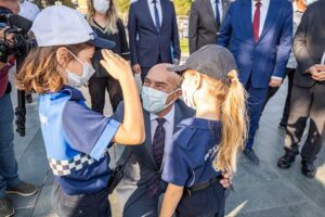 İzmir B&uuml;y&uuml;kşehir Belediye Başkanı Tun&ccedil; Soyer, Zabıta Teşkilatının 195. kuruluş