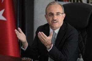 AK Parti İzmir İl Başkanı Kerem Ali S&uuml;rekli, İzmir B&uuml;y&uuml;kşehir
